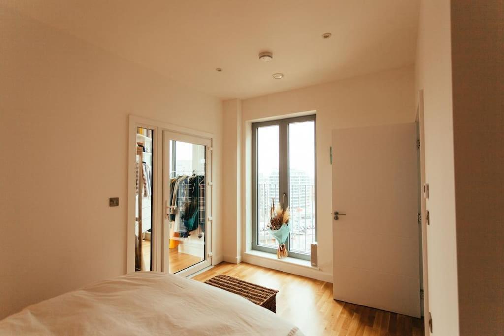 3 Bedroom Penthouse With Terrace And Skyline In Battersea London Exterior photo