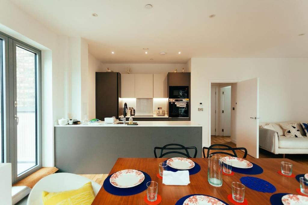 3 Bedroom Penthouse With Terrace And Skyline In Battersea London Exterior photo